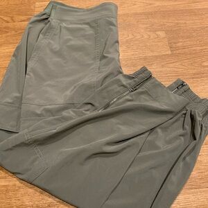 Athleta Brooklyn Heights high rise cargo Jogger